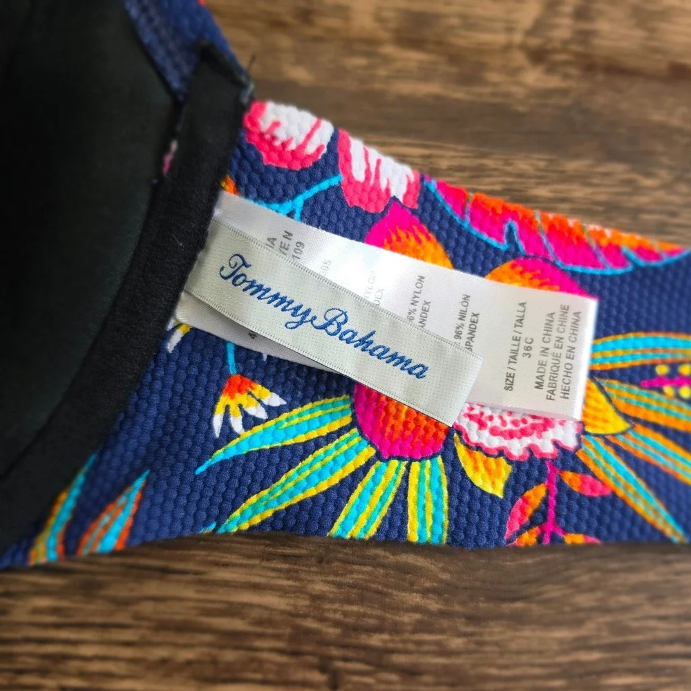 TOMMY BAHAMA Bikini Top Womens 36C Navy Blue Tropical Floral Underwire Halter